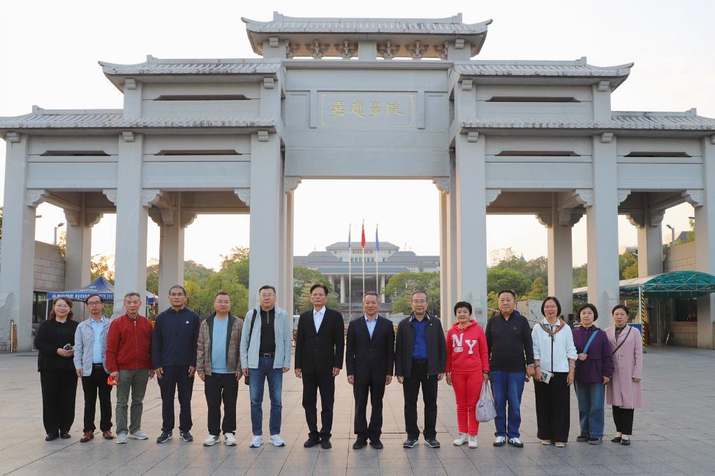 校党委书记朱灿焕带队赴嘉应学院交流学习